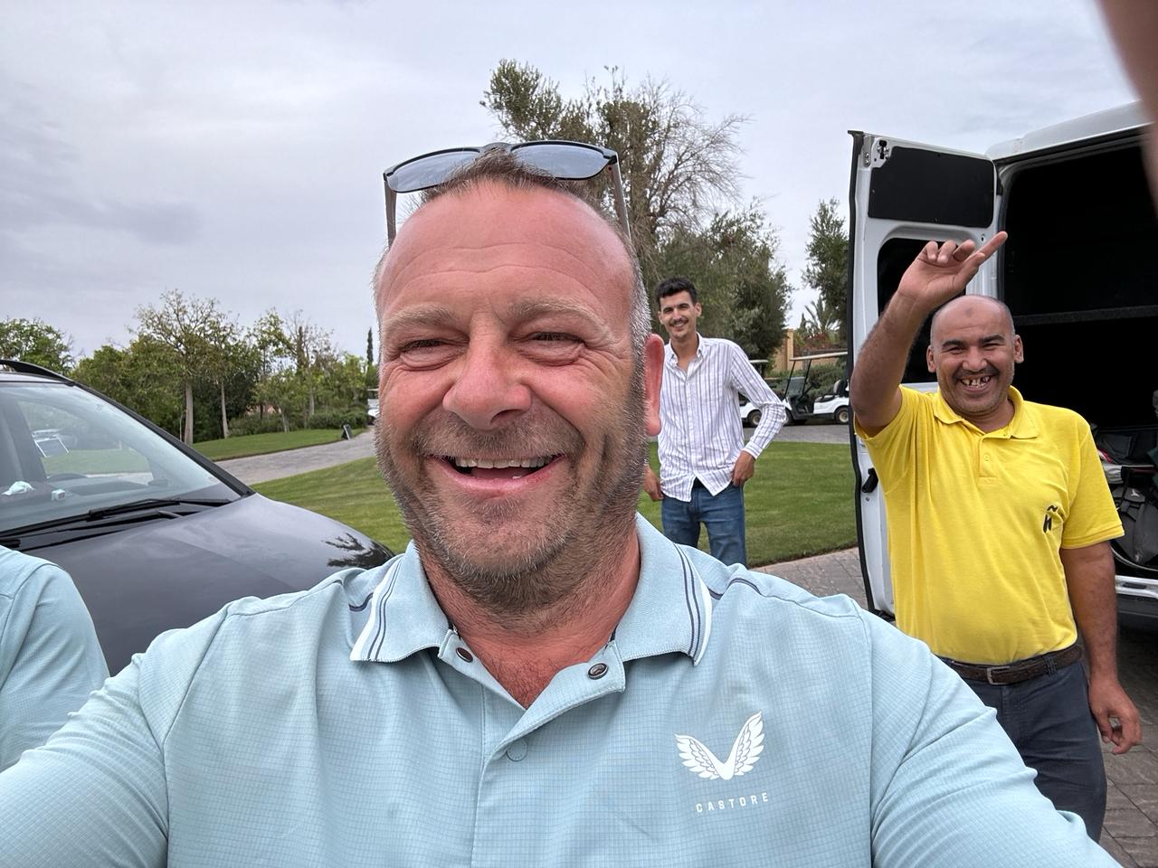 A smiling Reloader on the golf course